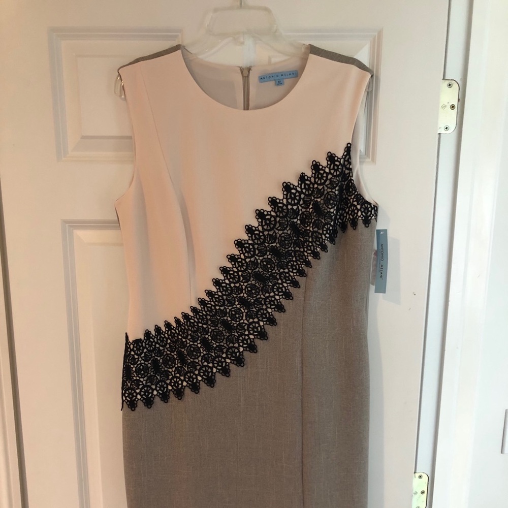 Sleeveless dress